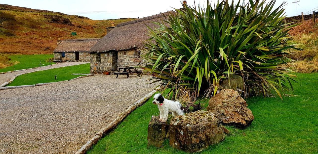 Tigh Lachie, Mary'S Thatched Cottages, Elgol, Isle Of Skye Exteriér fotografie